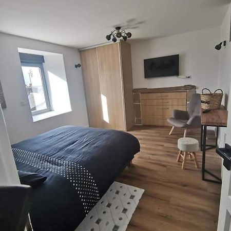 Appartement Loft 100m2 neuf entièrement équipée à Callac Extérieur photo