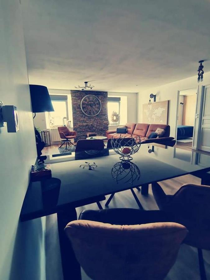 Appartement Loft 100m2 neuf entièrement équipée à Callac Extérieur photo