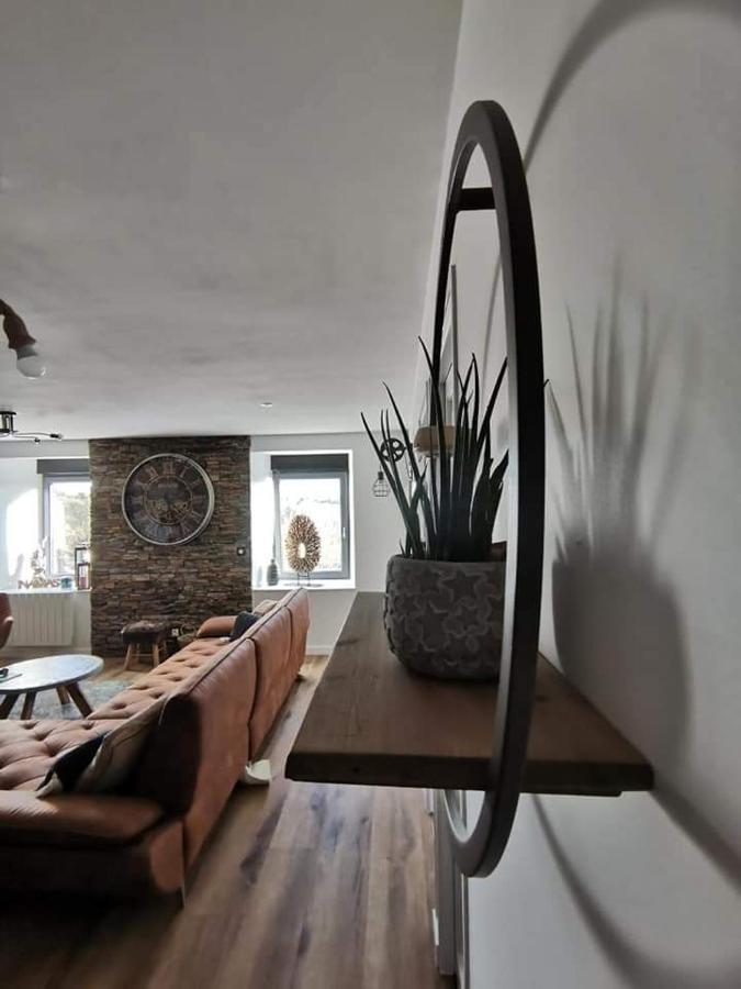Appartement Loft 100m2 neuf entièrement équipée à Callac Extérieur photo